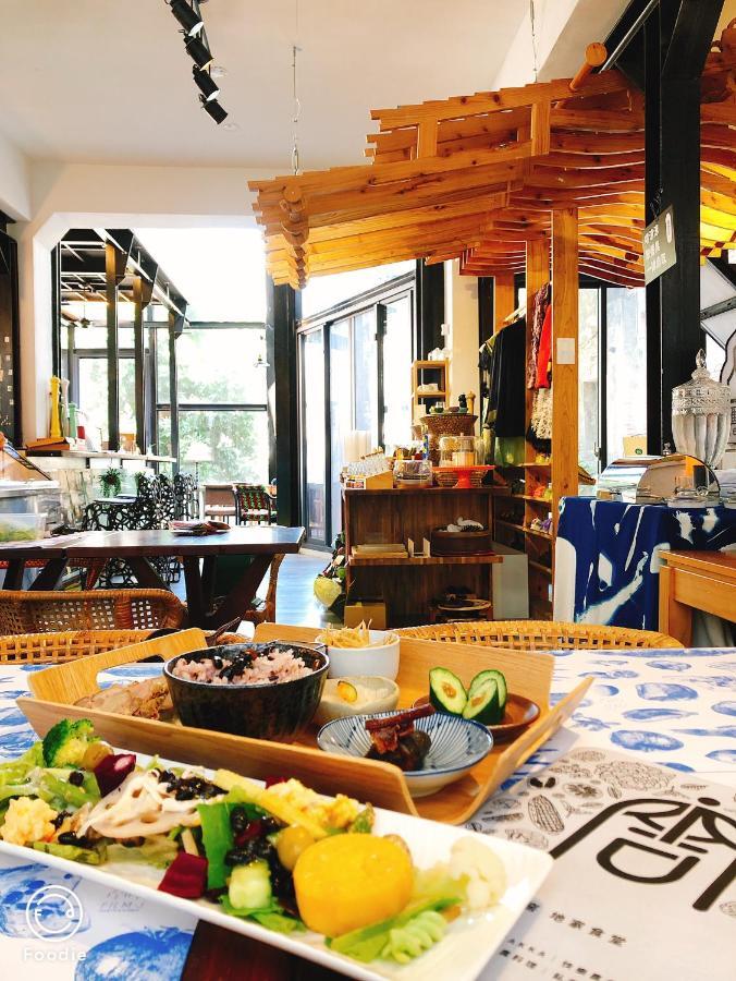 台甕茶室青年旅館 Tai-Wong Tatami Room Hostel Tainan Exterior photo
